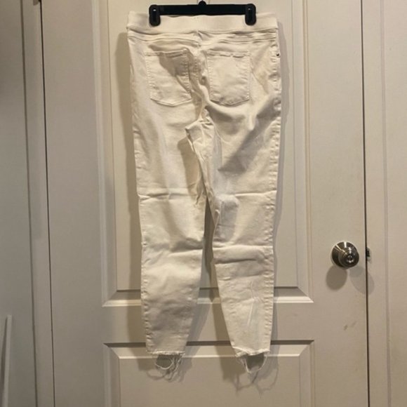 Spanx Distressed White Skinny Jeans - Picture 7 of 7